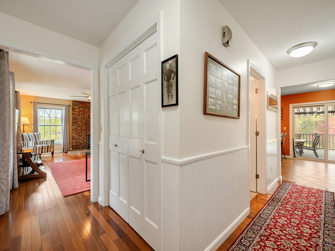 2 Iris Street
