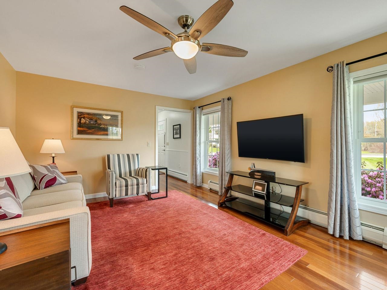2 Iris Street