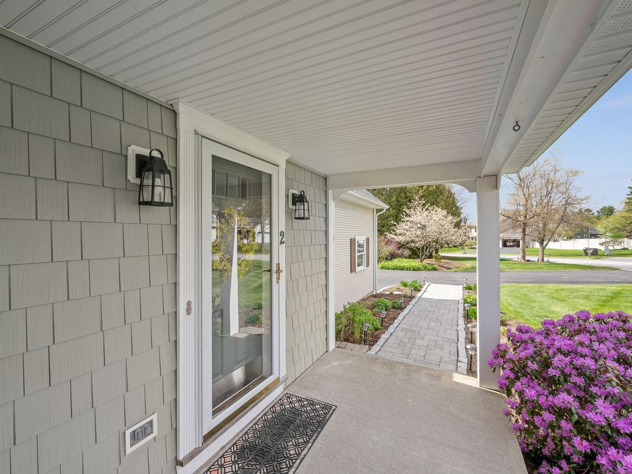 2 Iris Street