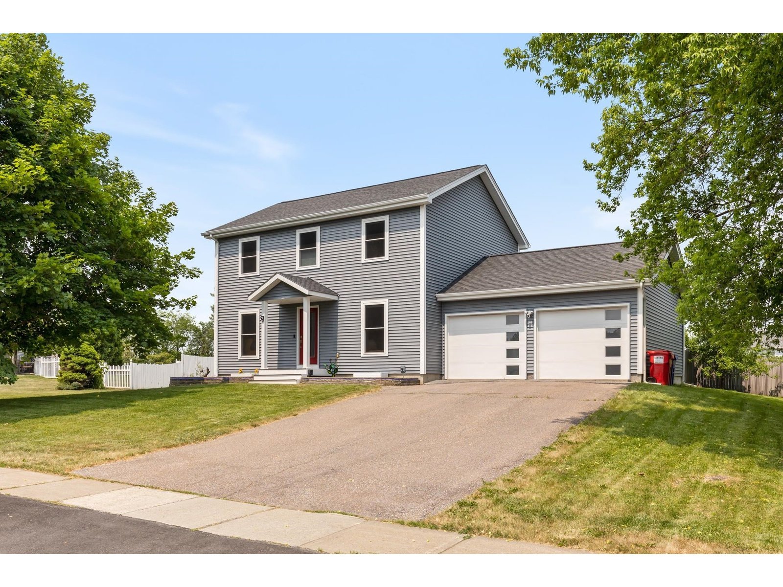 2 Juniper Ridge Road