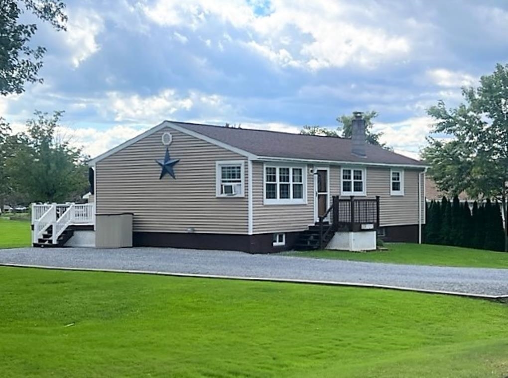 2 Maple Manor, Vergennes