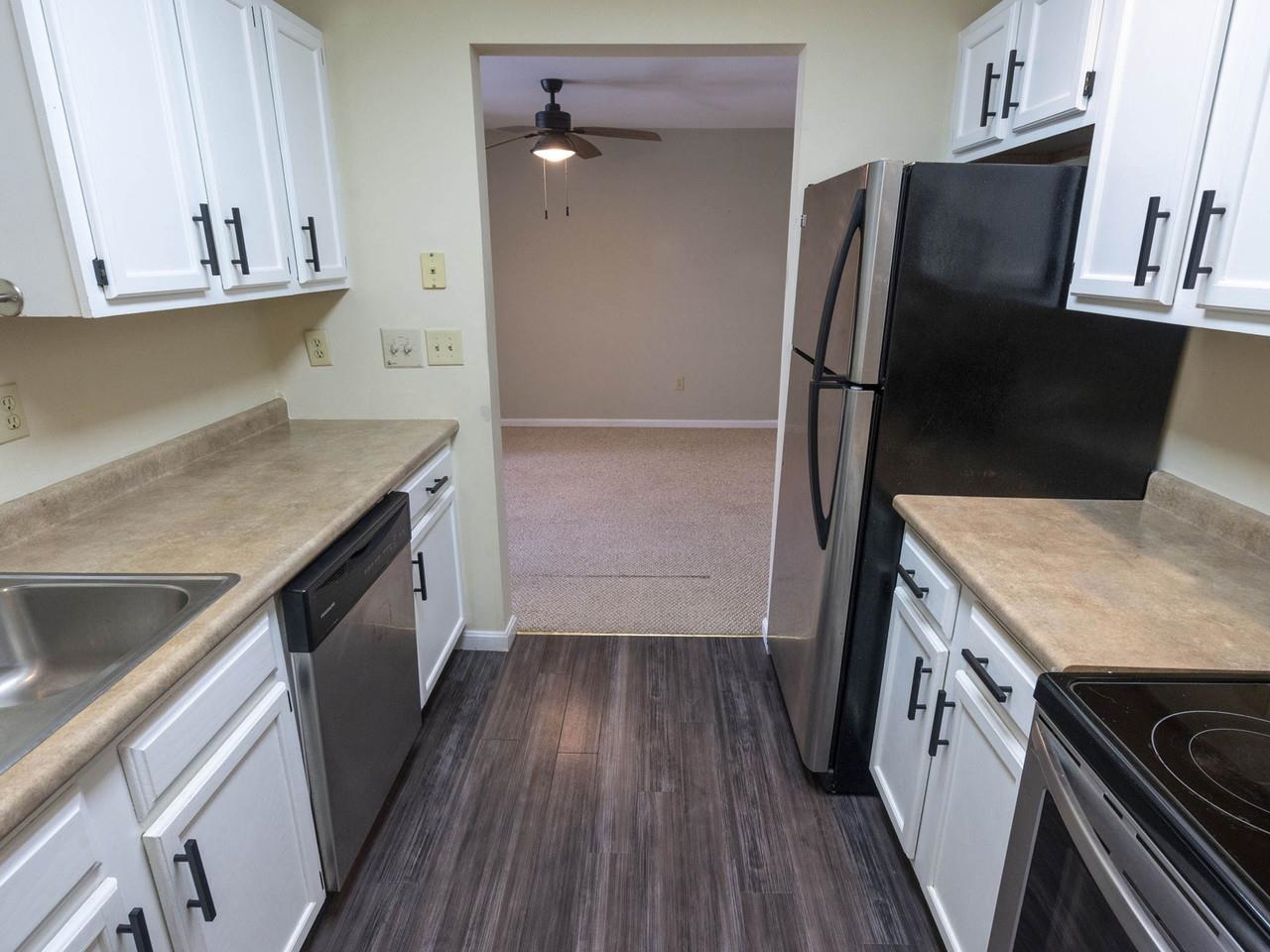 2 North Franklin Street, Unit 4