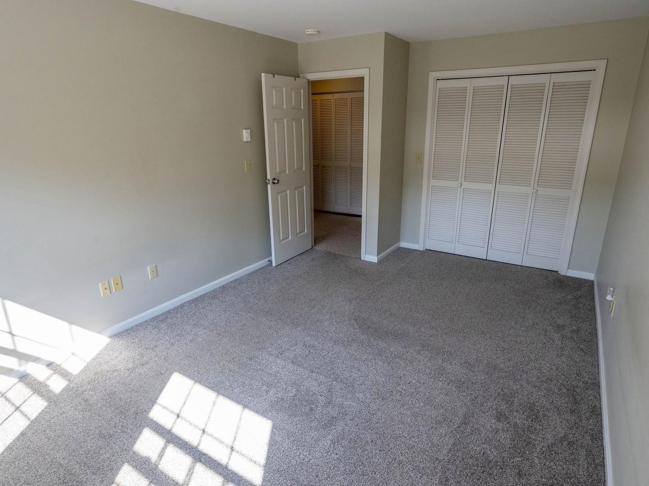 2 North Franklin Street, Unit 4