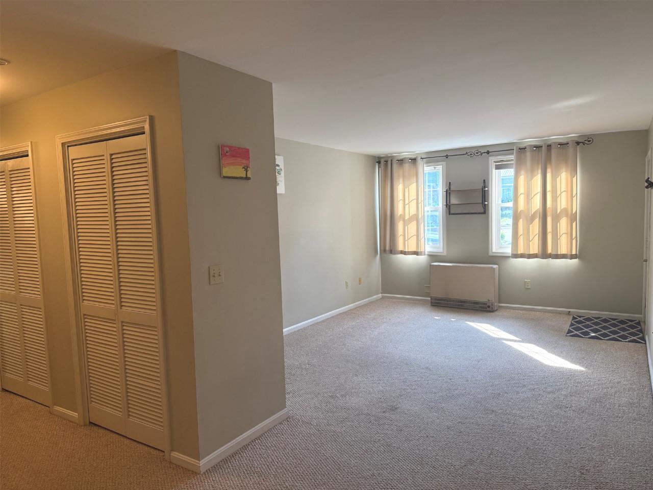 2 North Franklin Street, Unit 4