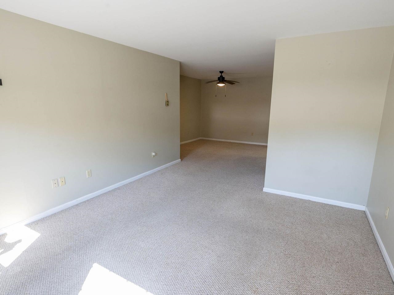 2 North Franklin Street, Unit 4