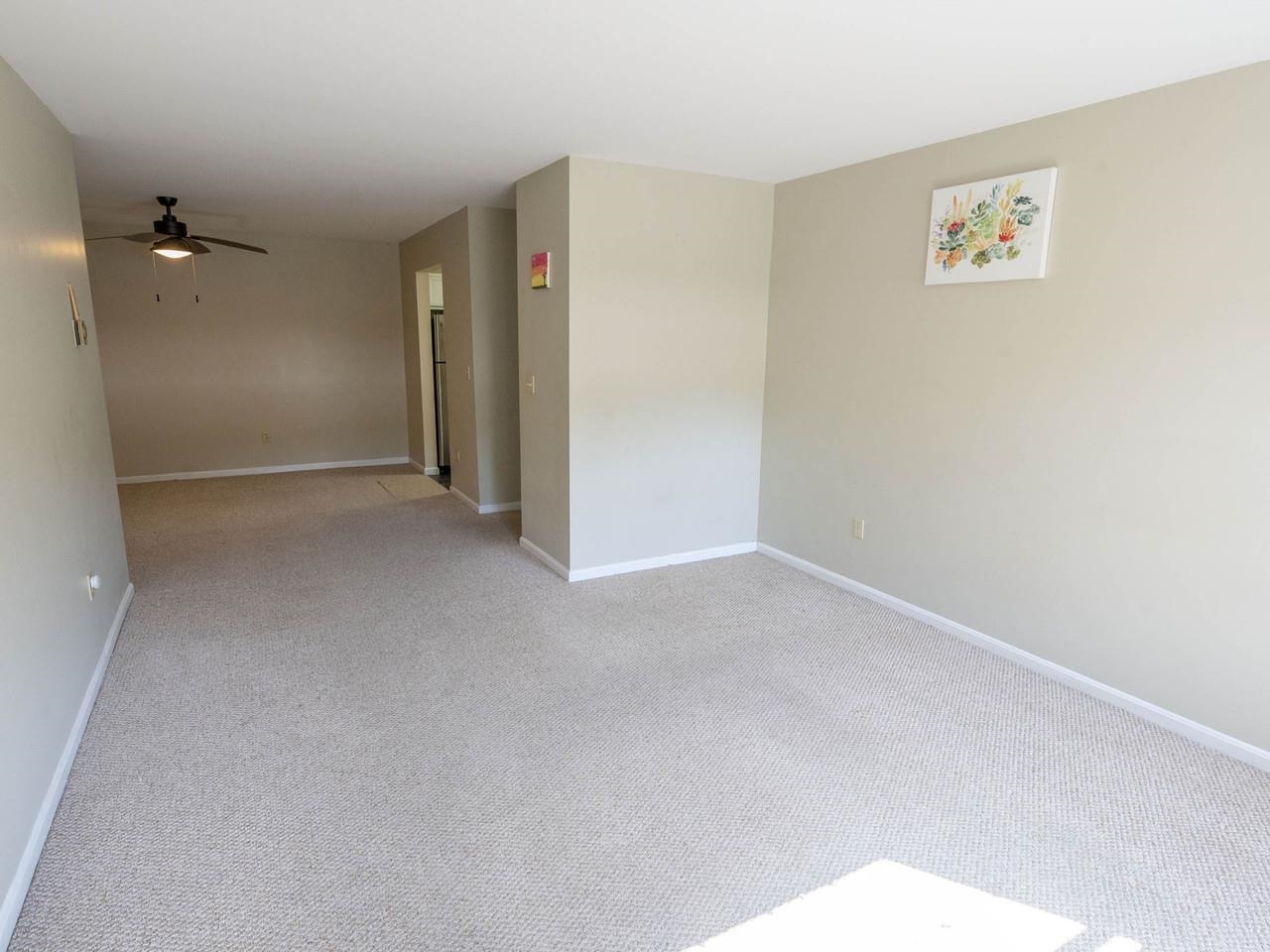 2 North Franklin Street, Unit 4