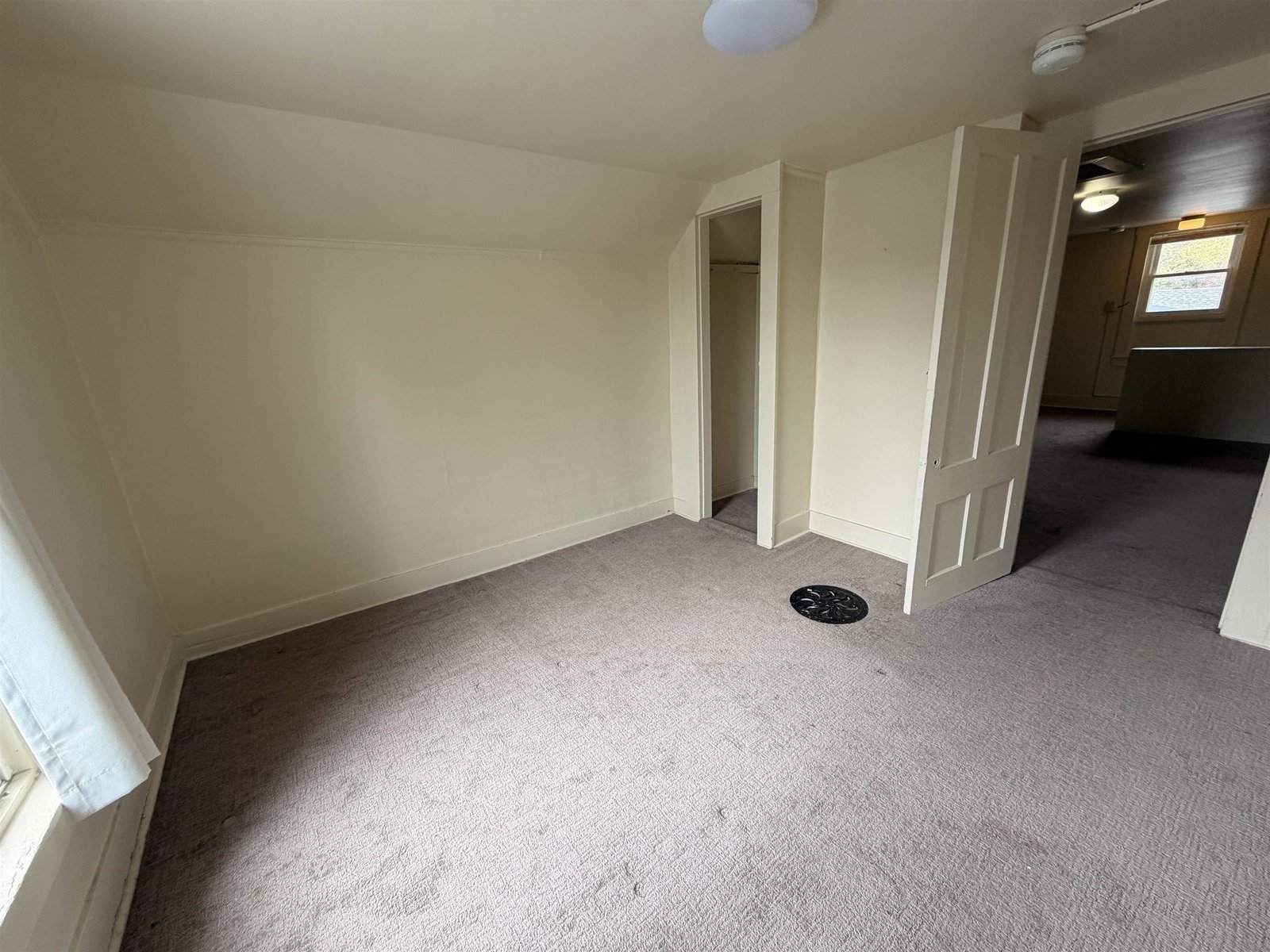 2 Plain Street
