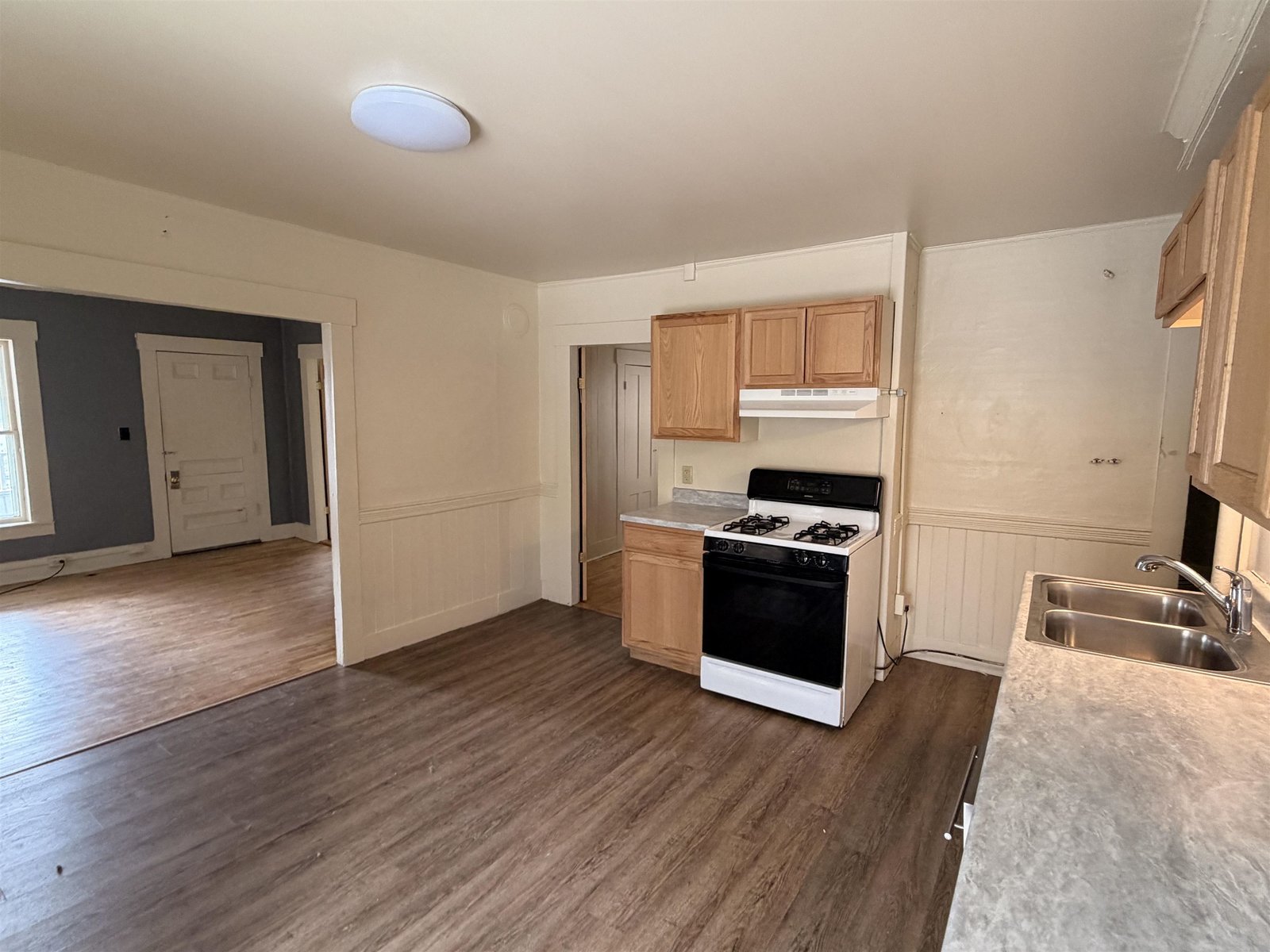 2 Plain Street