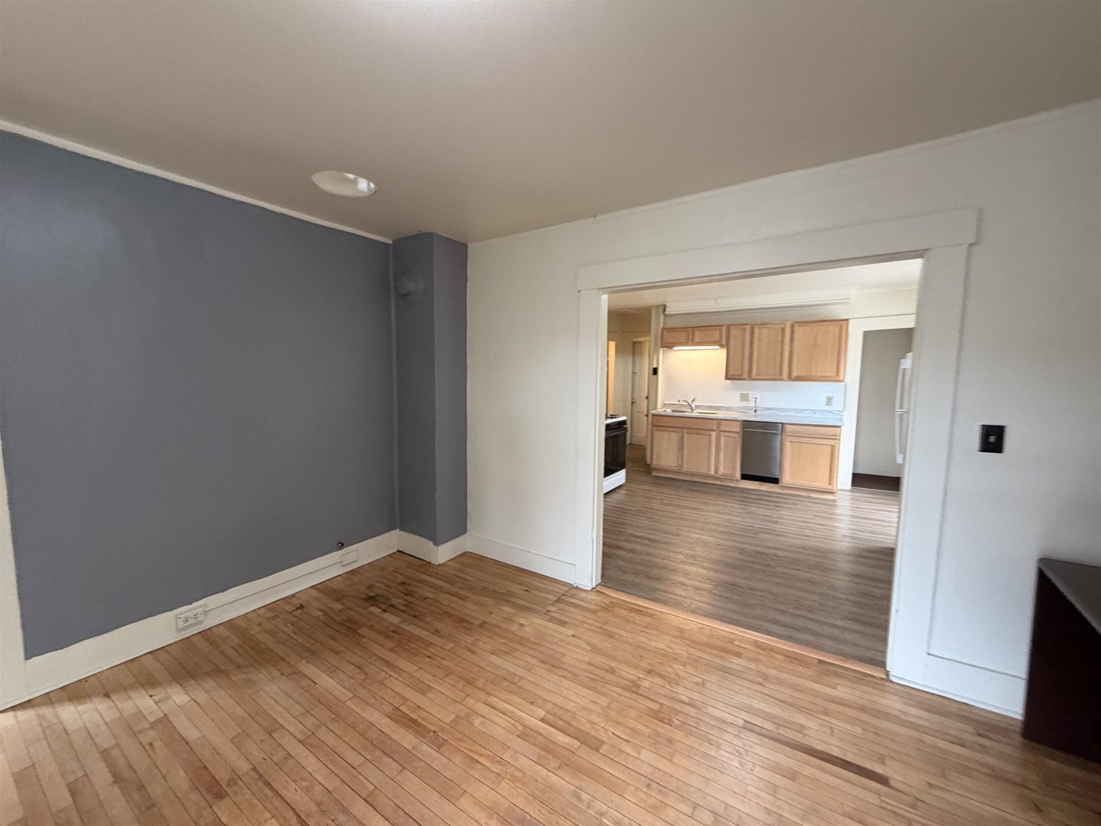 2 Plain Street
