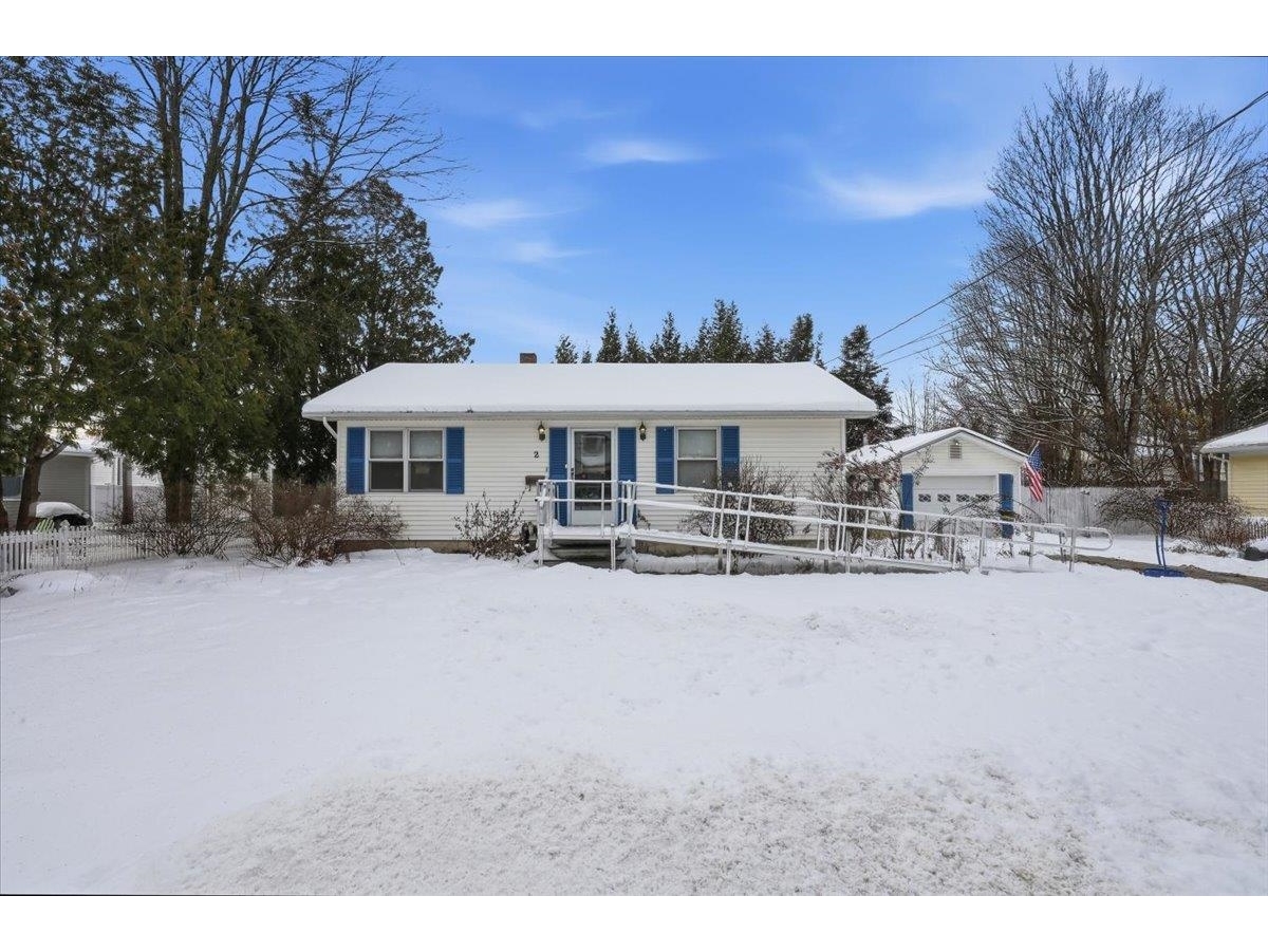 2 Seneca Avenue