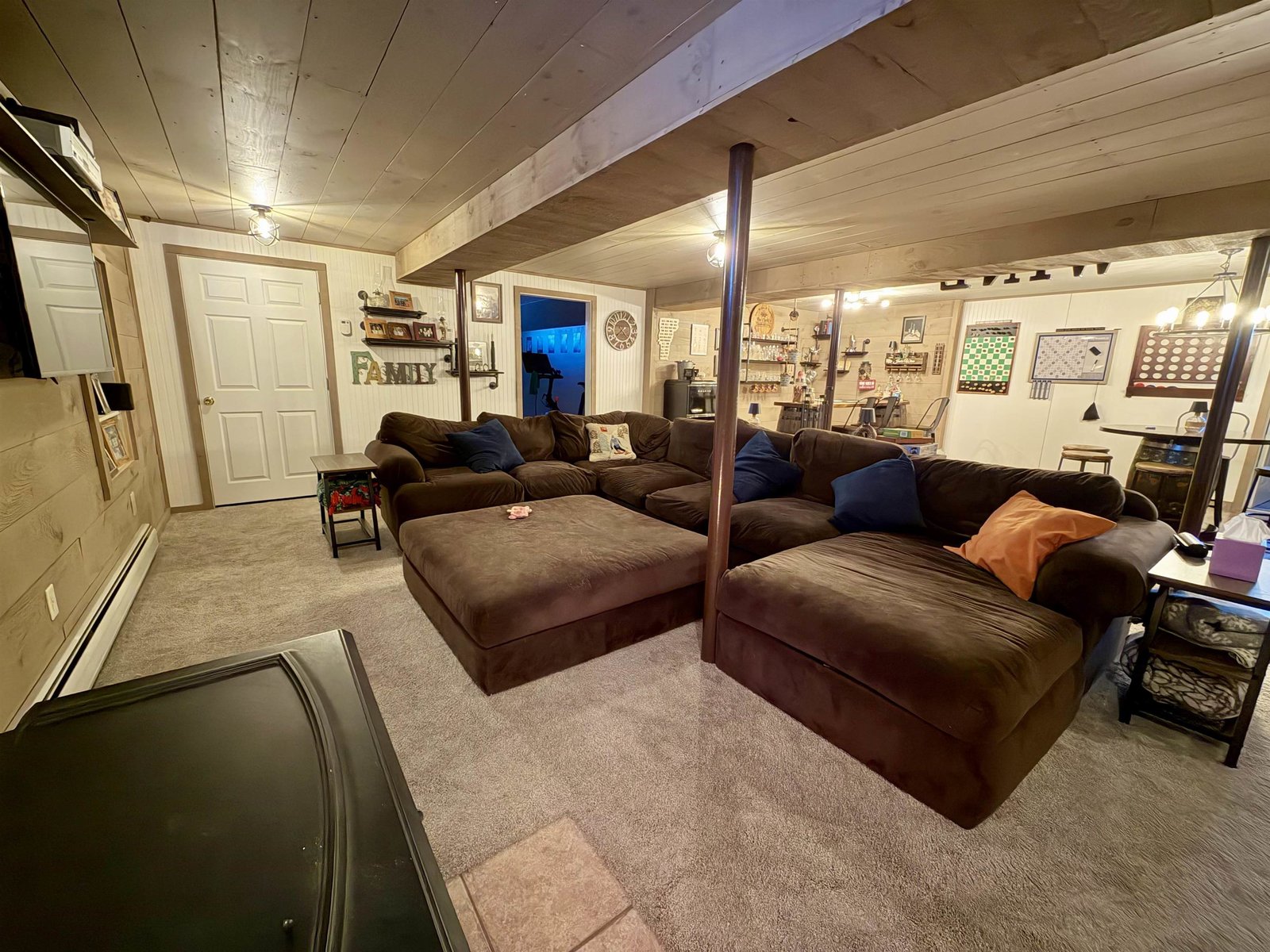 2 Shetland Lane