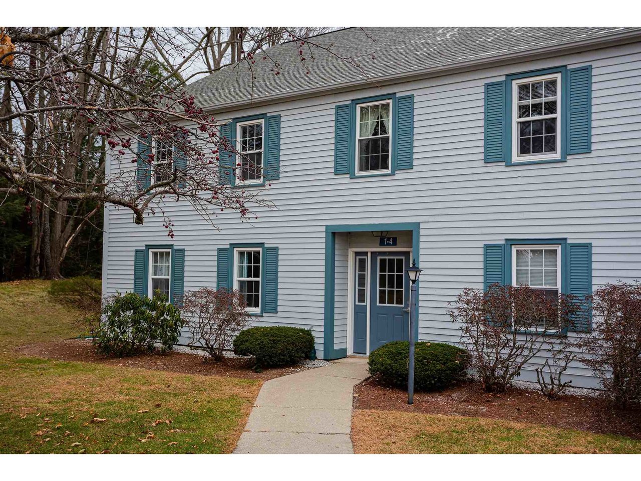 2 Twin Oaks Terrace, Unit 2