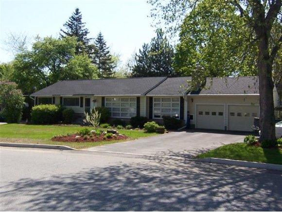 2 Upland Rd