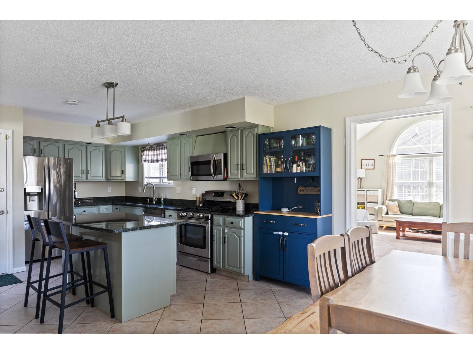 2 Woodland Place