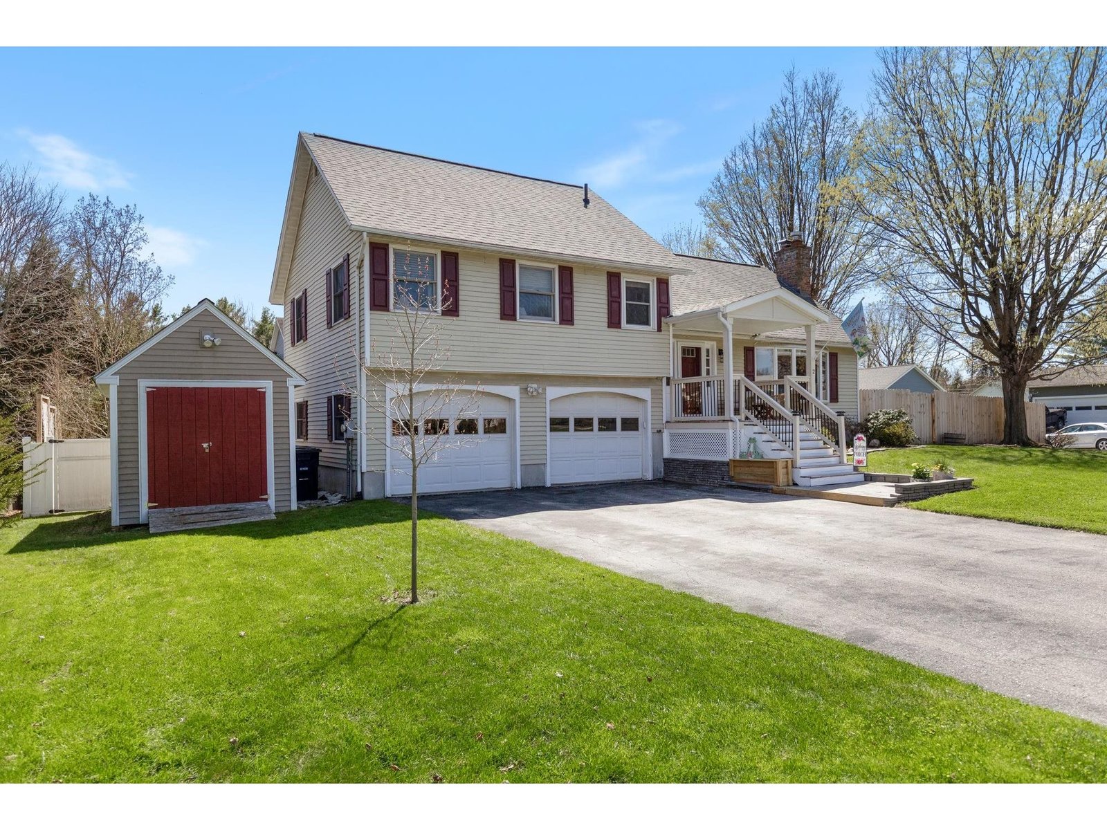 2 Woodland Place