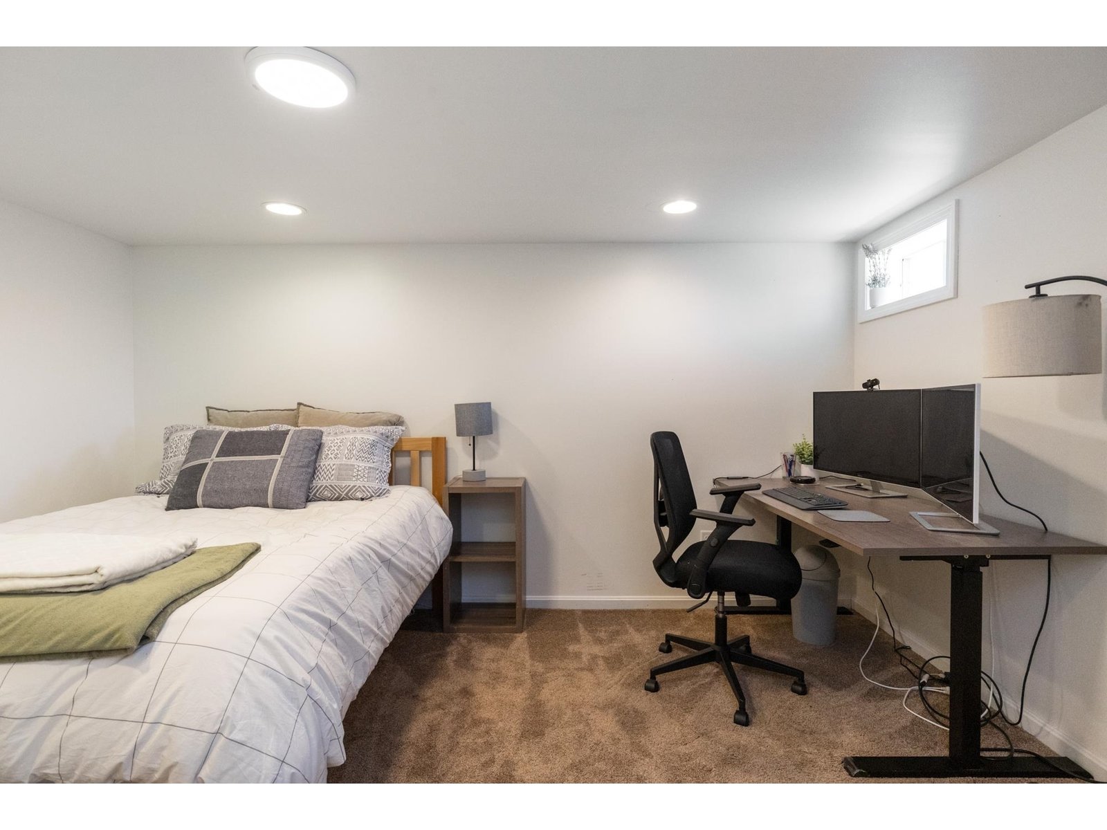 2 Woodland Place