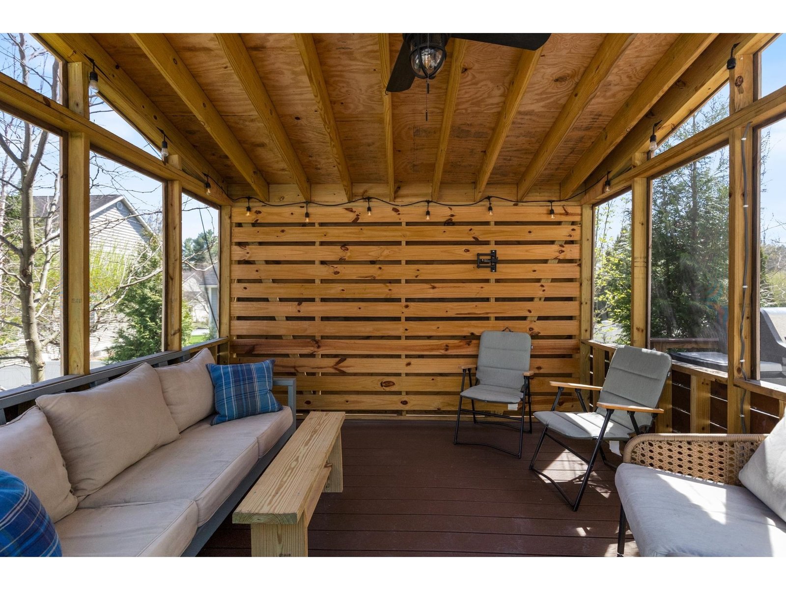 2 Woodland Place
