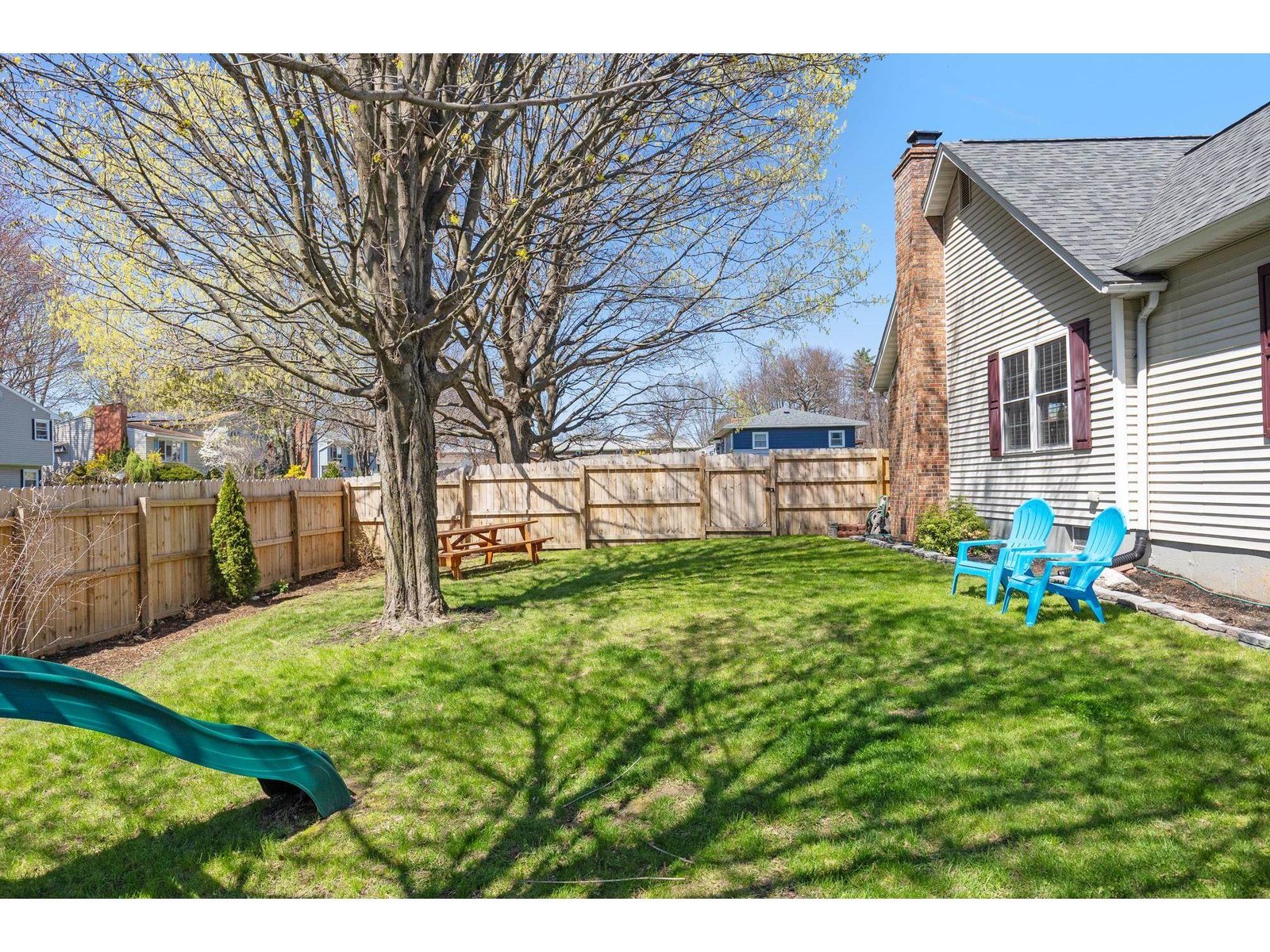 2 Woodland Place