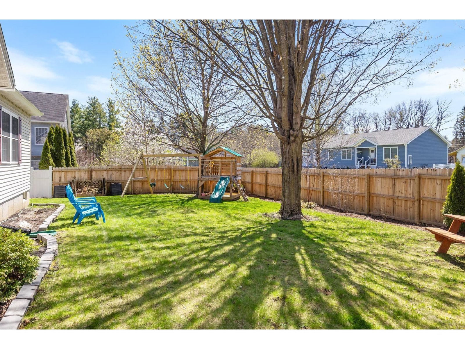 2 Woodland Place
