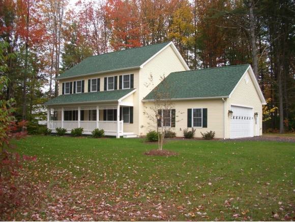 2 Woodstock Ln