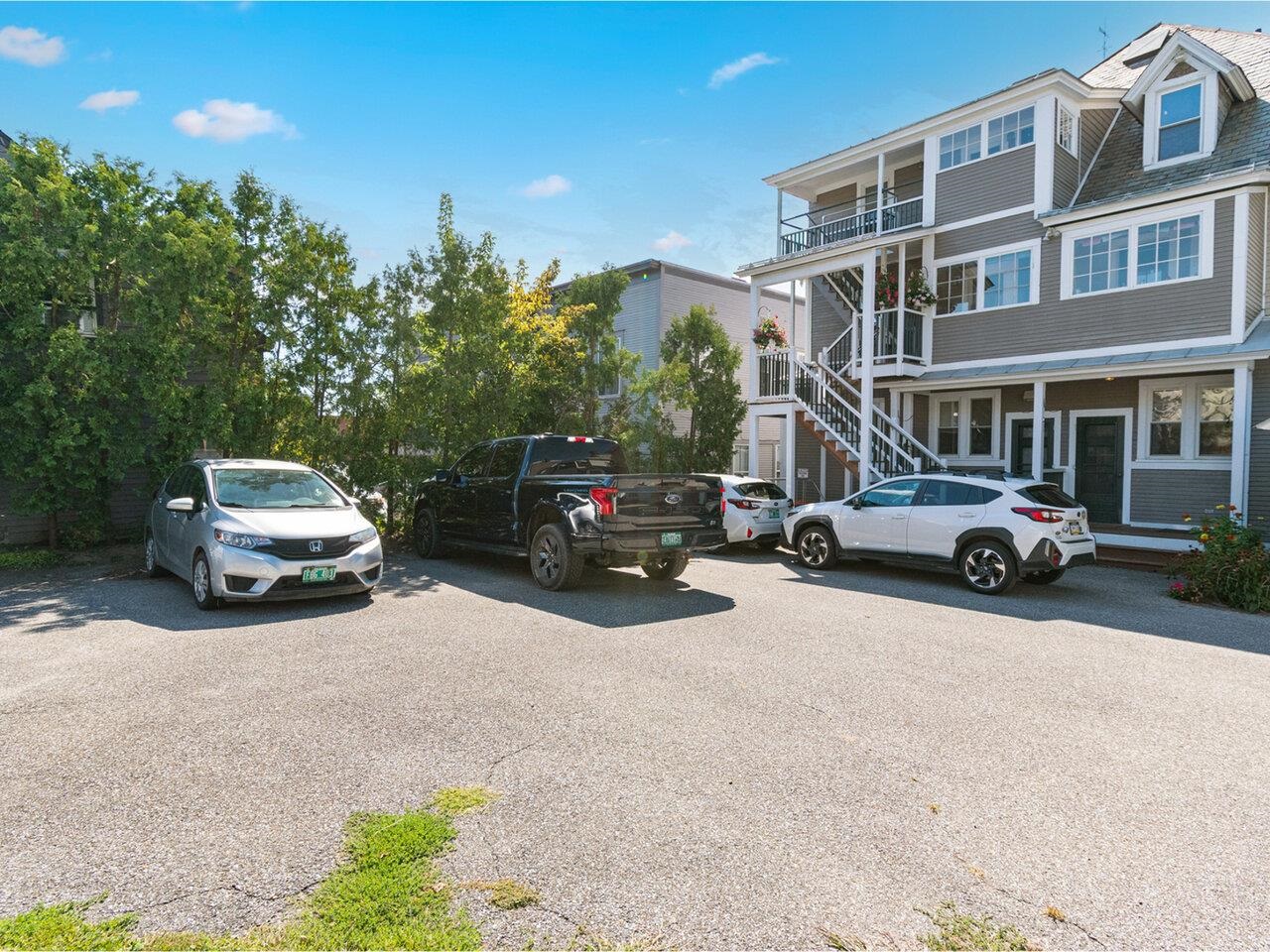 Tandem parking for 2-cars