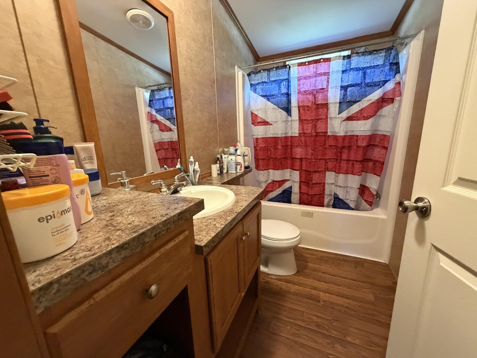 Full Bath