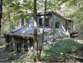 20 Lake ST