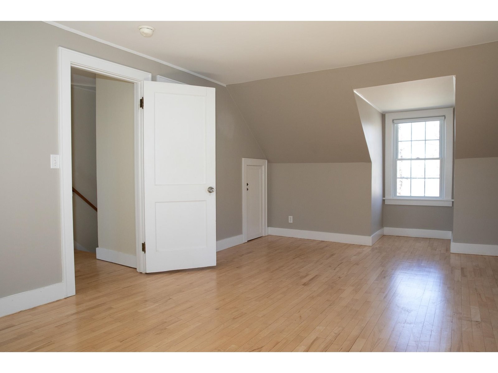 20 Lakeview Terrace