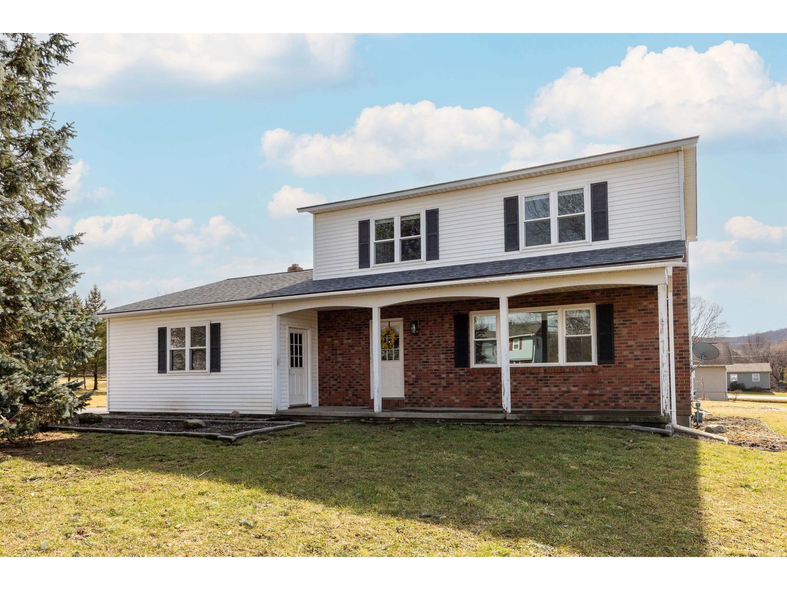 20 Meadowbrook Lane