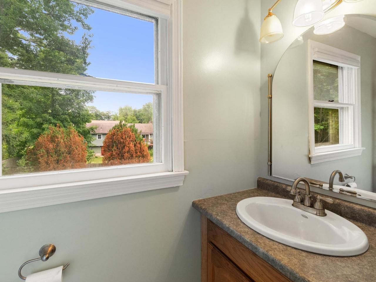 Upstairs full bath