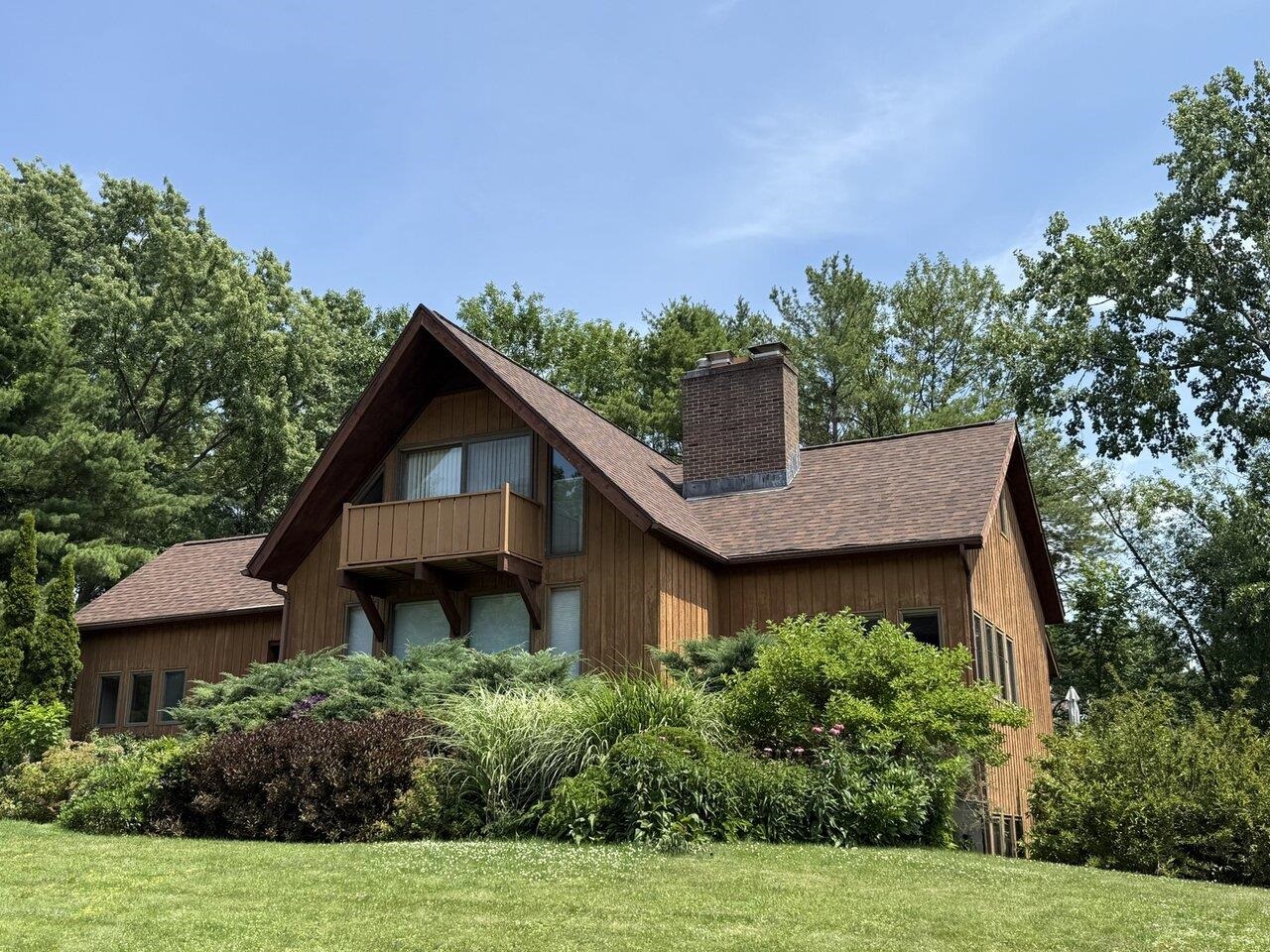 20 South Cove Road, Burlington