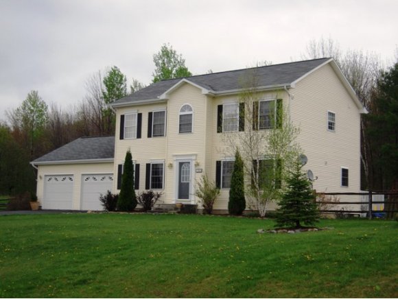 20 Steeplechase Ln