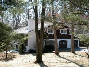 20 Valleyview Dr
