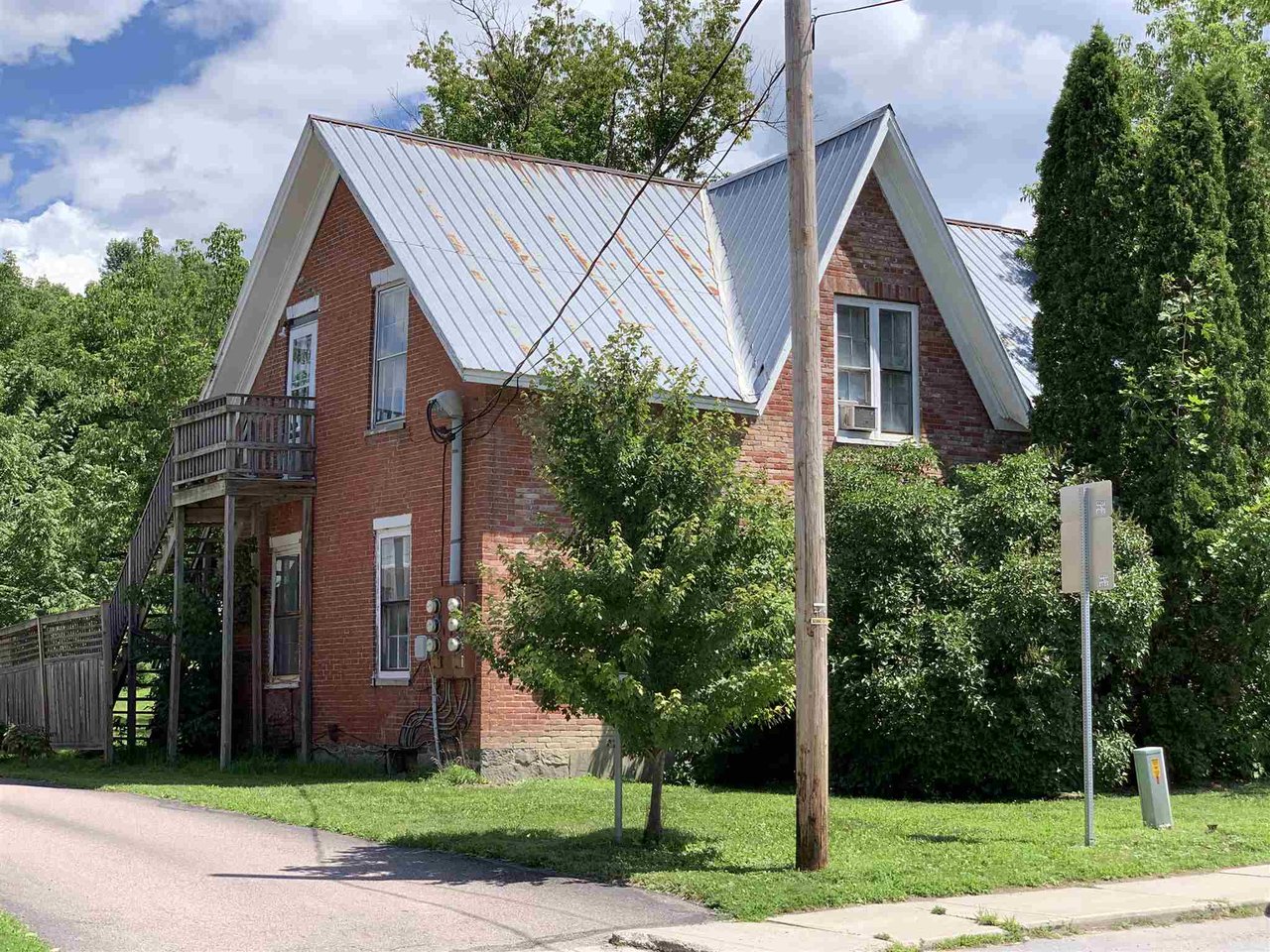 20 West Main Street