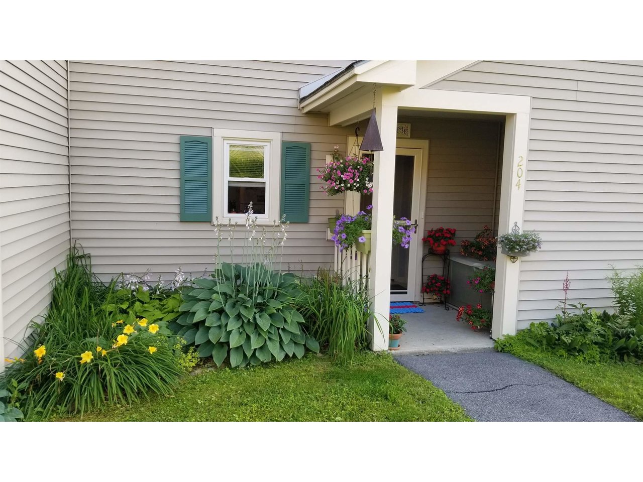 200 Acorn Drive, Unit 204