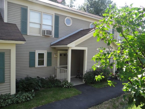 200 Acorn, Unit 202
