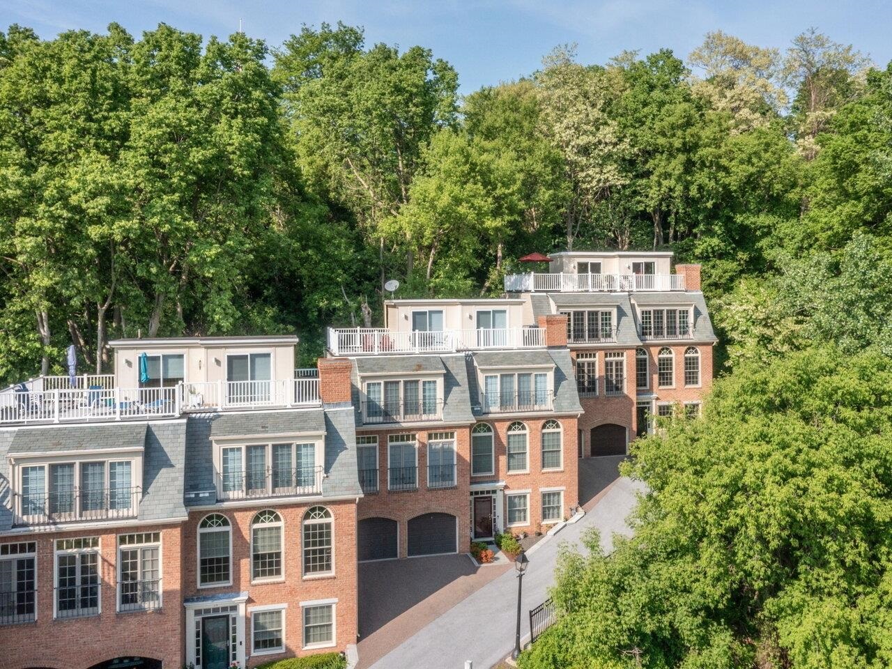 200 Lake Street, Unit 16