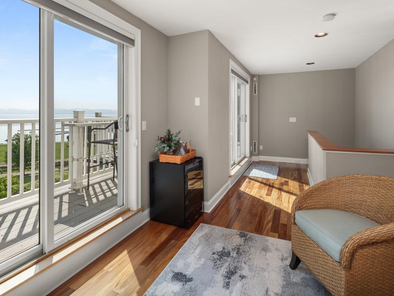 200 Lake Street, Unit 16