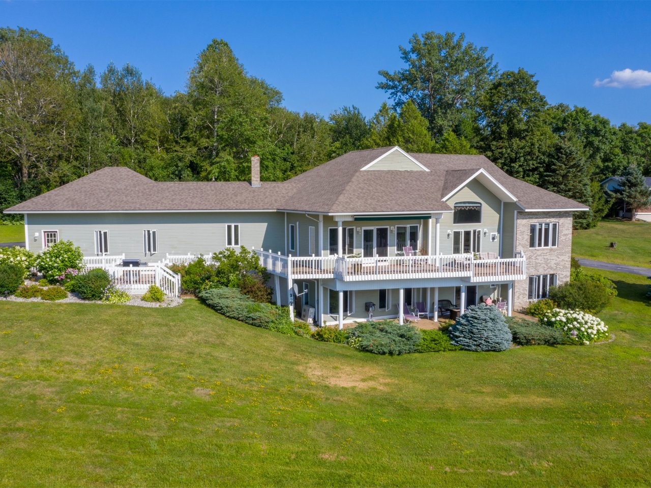 201 Fairfield Hill Road