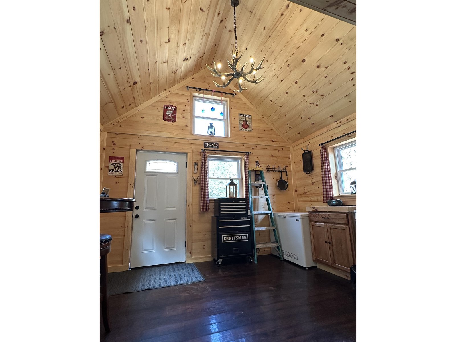 201 Pudvah Hill Road