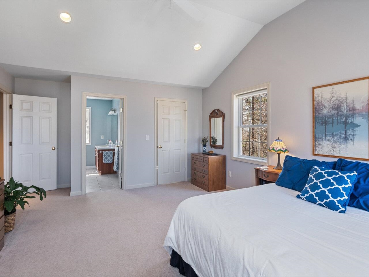 202 Colonial Drive