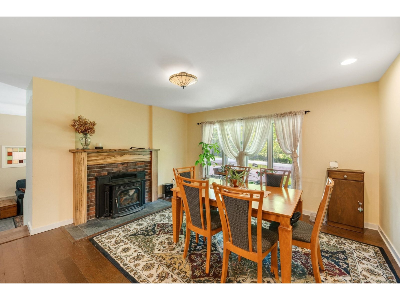2021 Huntington Road