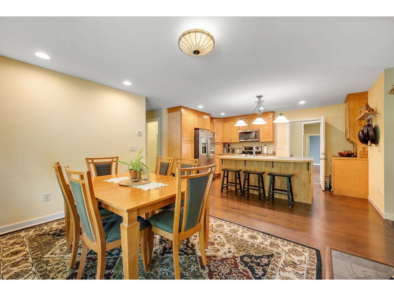 2021 Huntington Road