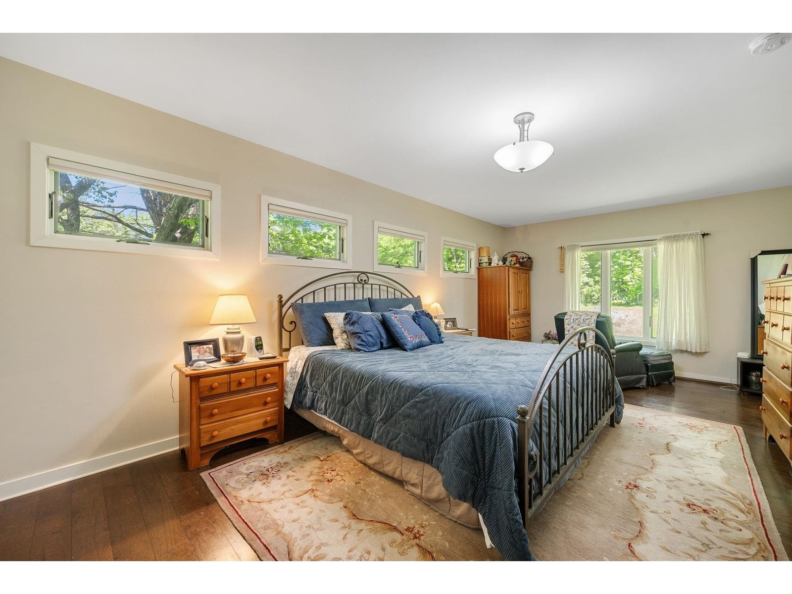 2021 Huntington Road