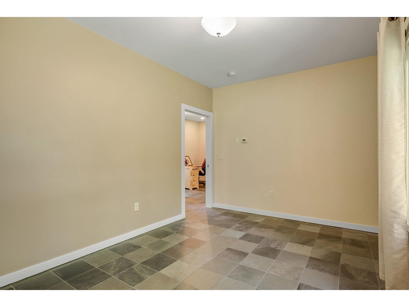 2021 Huntington Road