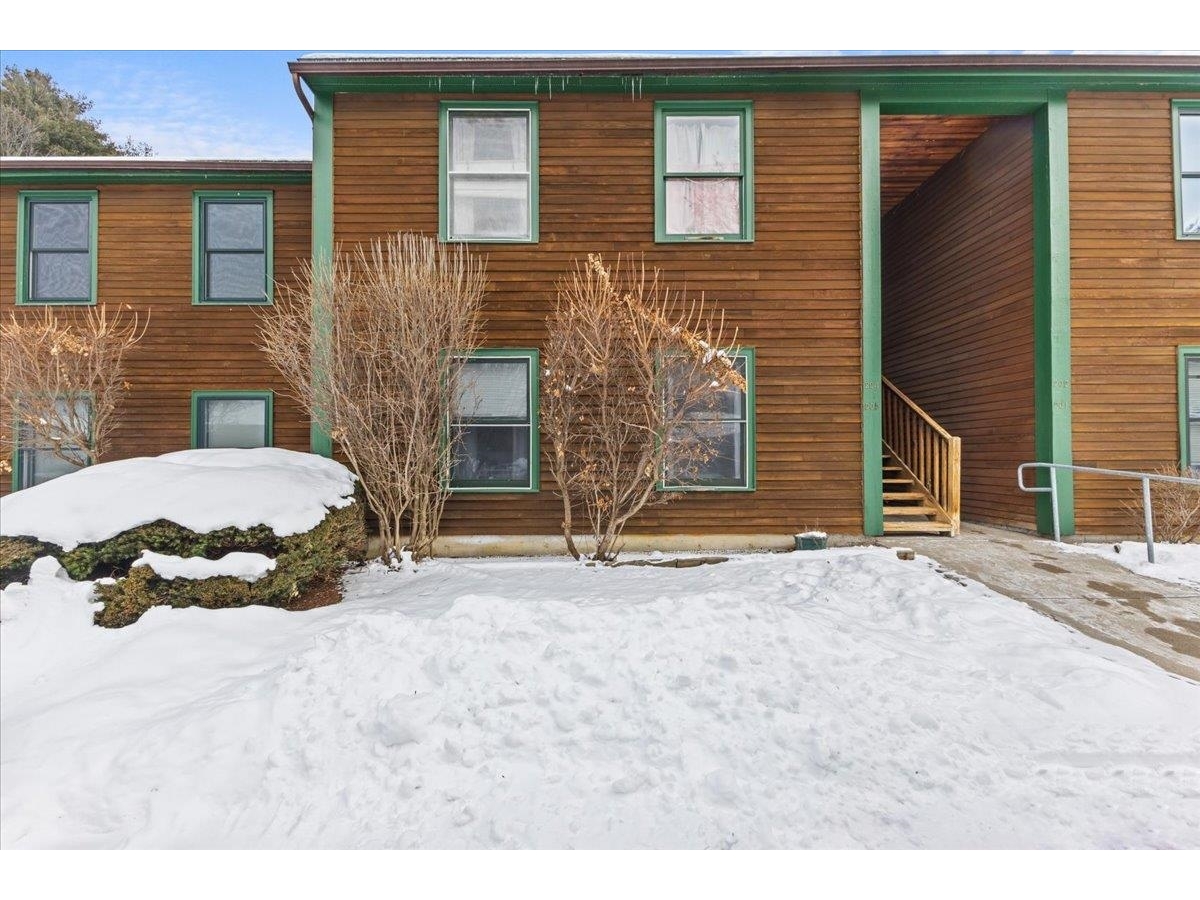 203 Bay Crest Drive, Unit 203