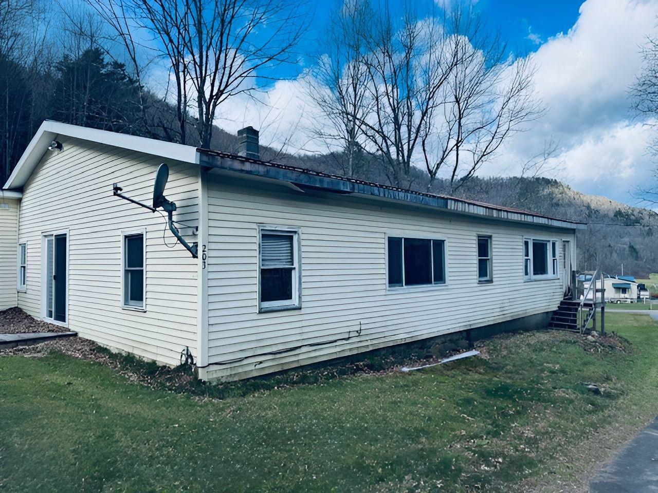 203 Tunnel Brook Road