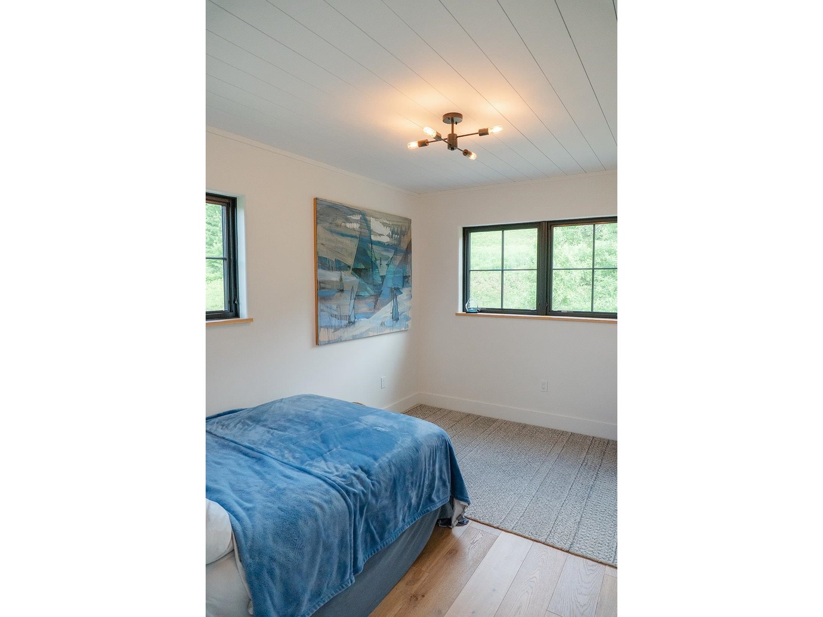 2035 Mountain Road