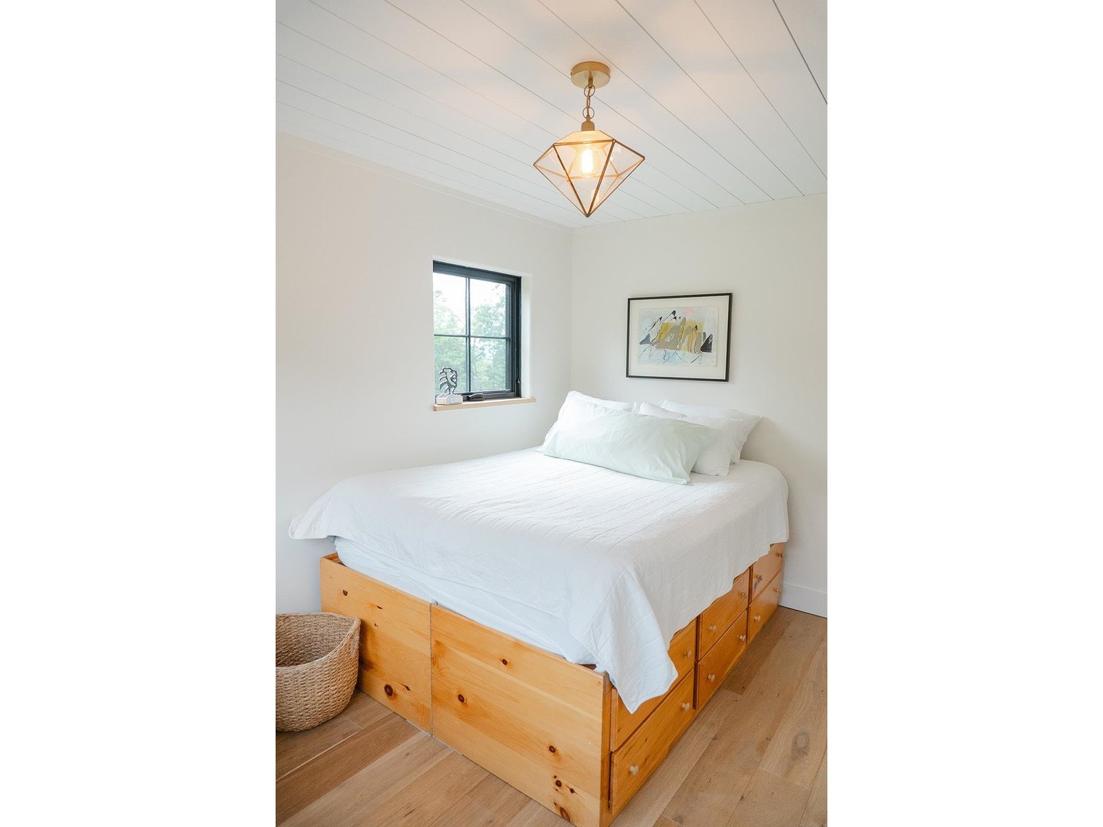 2035 Mountain Road
