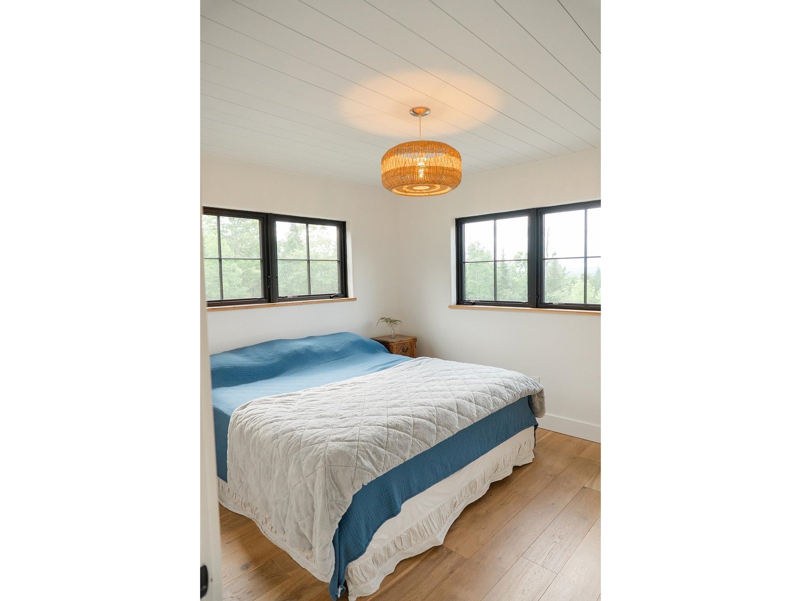 2035 Mountain Road